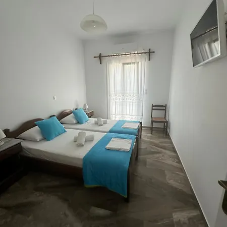 בית הארחה Angeliki's פארוס