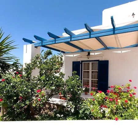 בית הארחה Angeliki's 3*