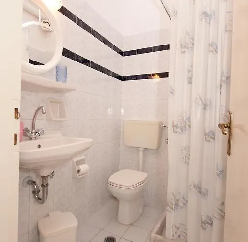 Guest house Angeliki's 3*