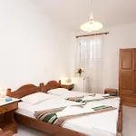Angeliki's Parikia (Paros)