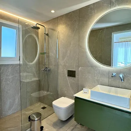 Guest house Angeliki's 3*