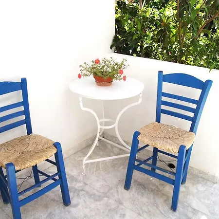 Angeliki's 3* Parikia (Paros)