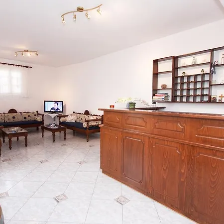 Angeliki's Guest house *