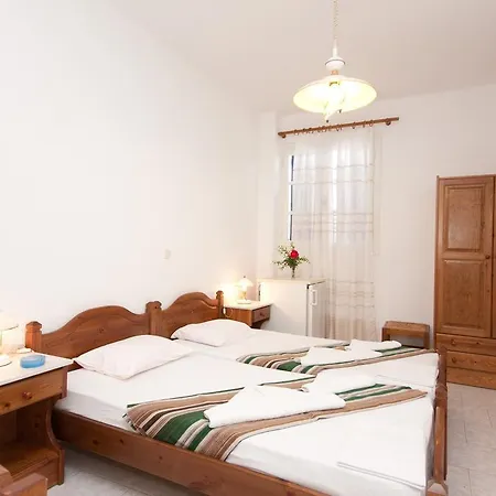 Angeliki's Parikia (Paros)