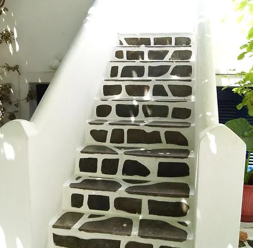 Angeliki's 3* Páros